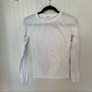 Athleta Momentum Top